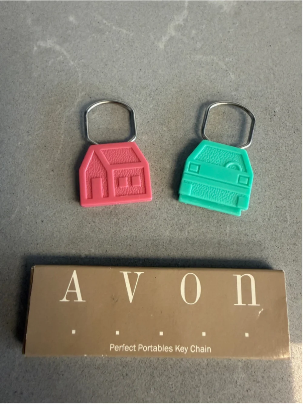 Vintage 1989 Avon Perfect Portables Key Chain Car House NIB Never Used